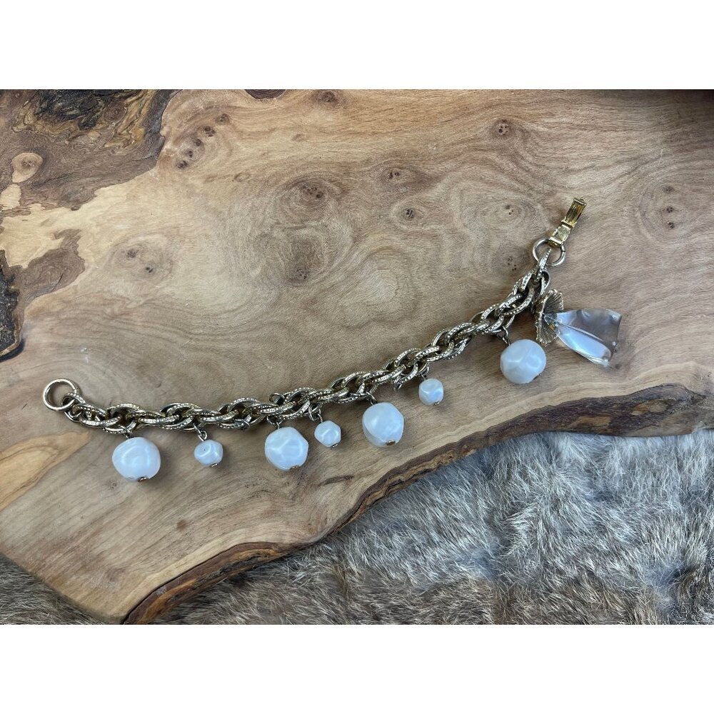 Gold tone chain link faux pearl bracelet glam white chunky jewelry